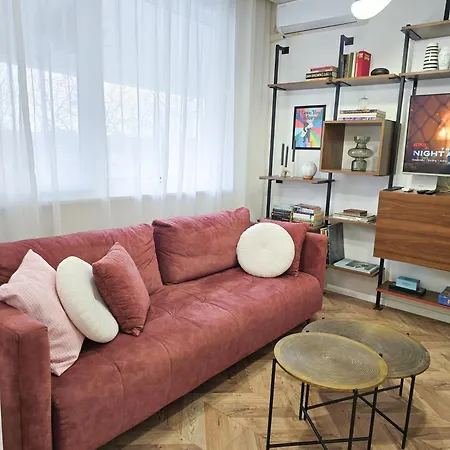 Urban Nest Near The Center Appartamento *