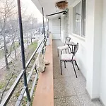 Urban Nest Near The Center Daire